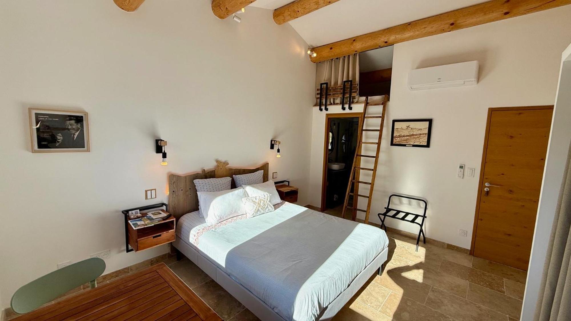 Mas Campau Bed & Breakfast Fontvieille Bagian luar foto