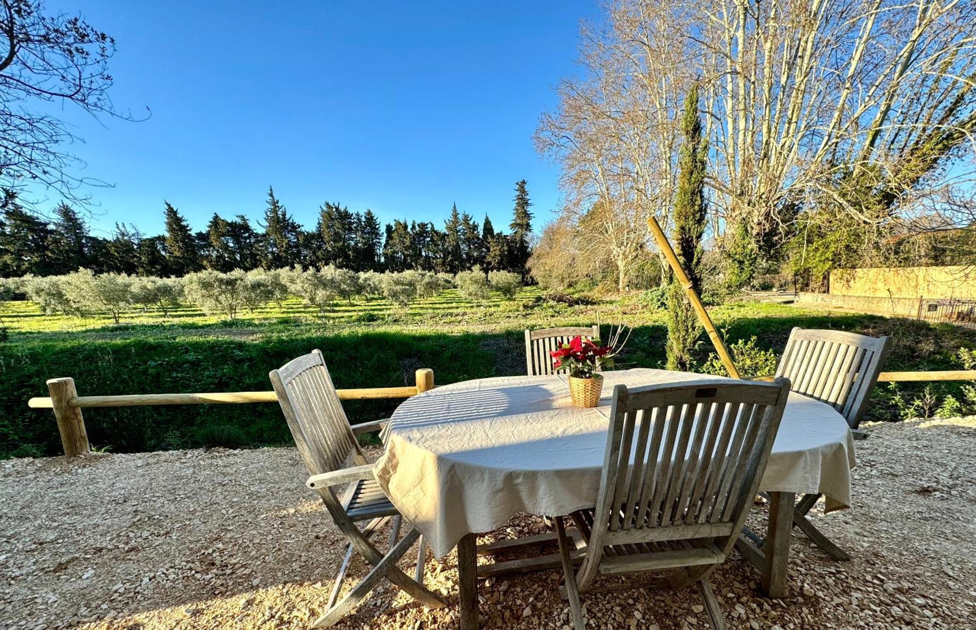 Mas Campau Bed & Breakfast Fontvieille Bagian luar foto
