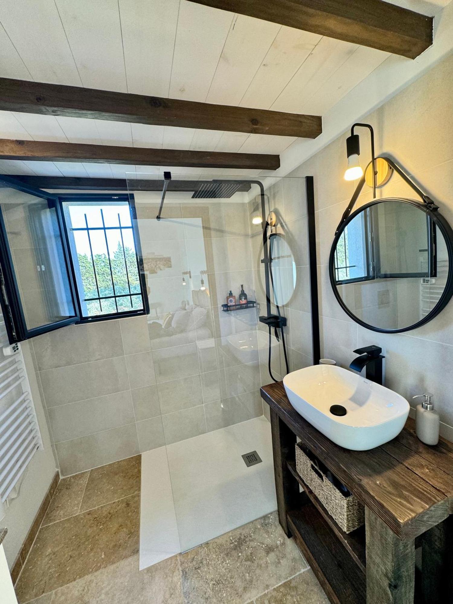Mas Campau Bed & Breakfast Fontvieille Bagian luar foto
